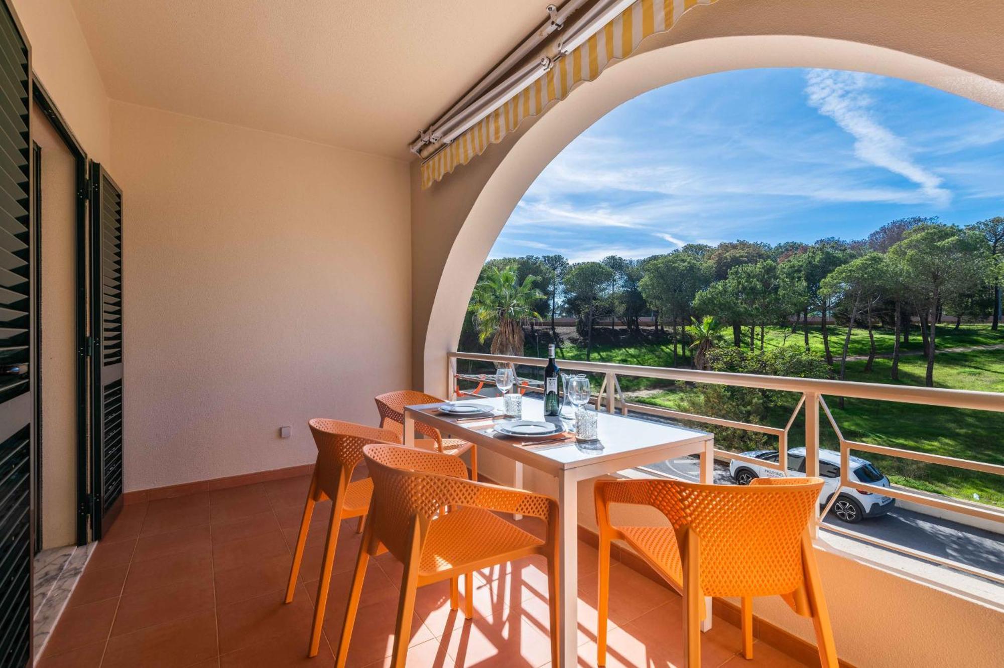 Salgados 1 Bedroom Apartment - 500M From The Beach Guia  Exterior foto