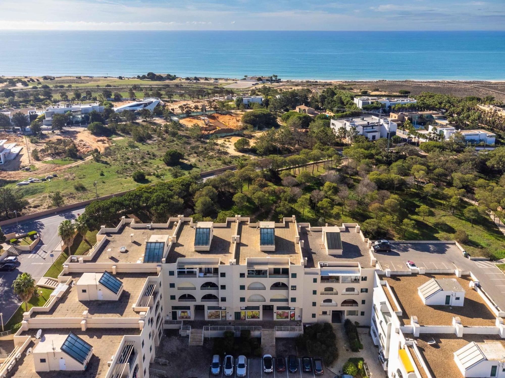 Salgados 1 Bedroom Apartment - 500M From The Beach Guia  Exterior foto