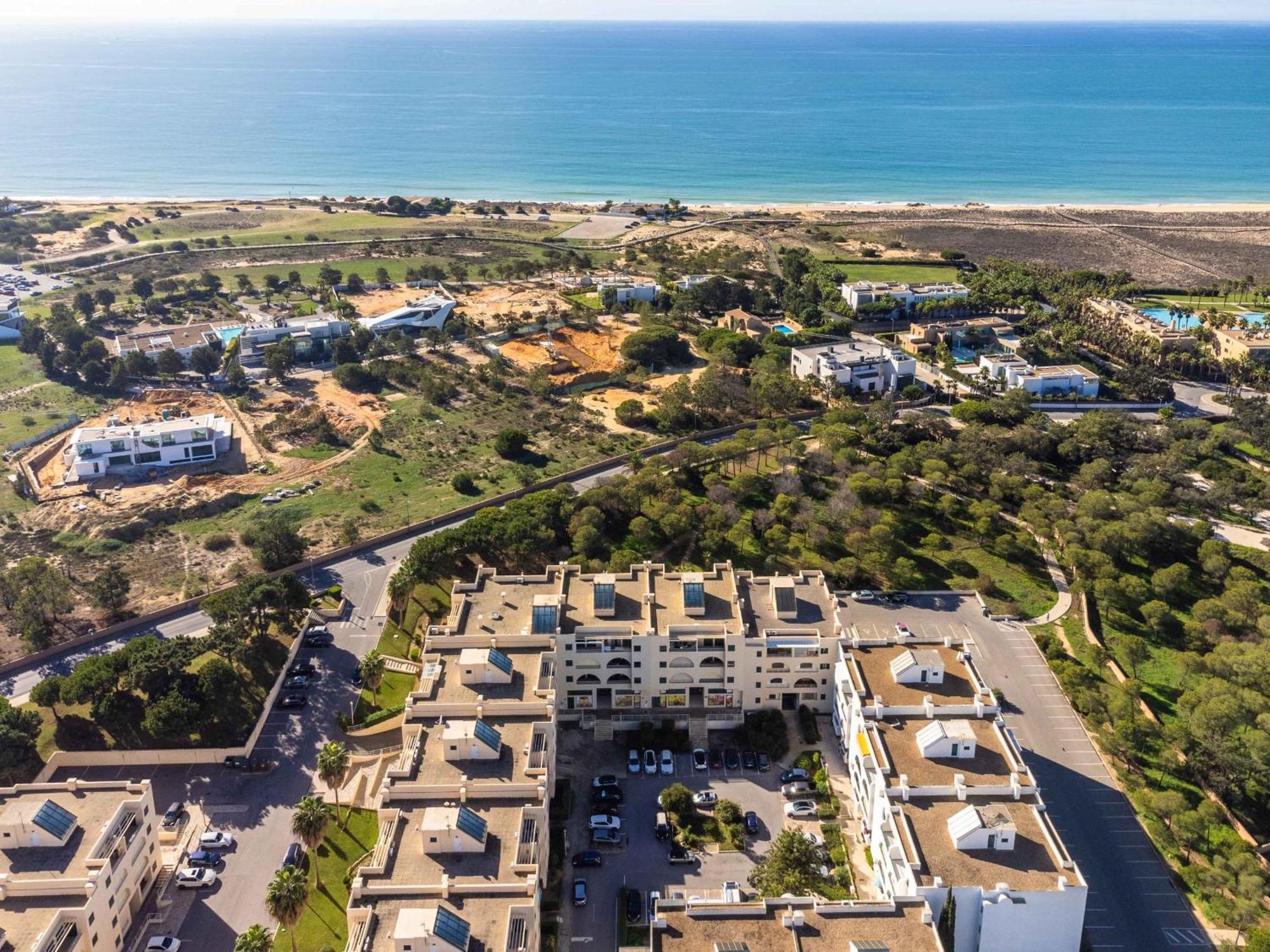 Salgados 1 Bedroom Apartment - 500M From The Beach Guia  Exterior foto